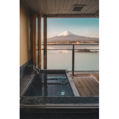 " Hot Bath With Vew " by Panuwat Dangsungnoen