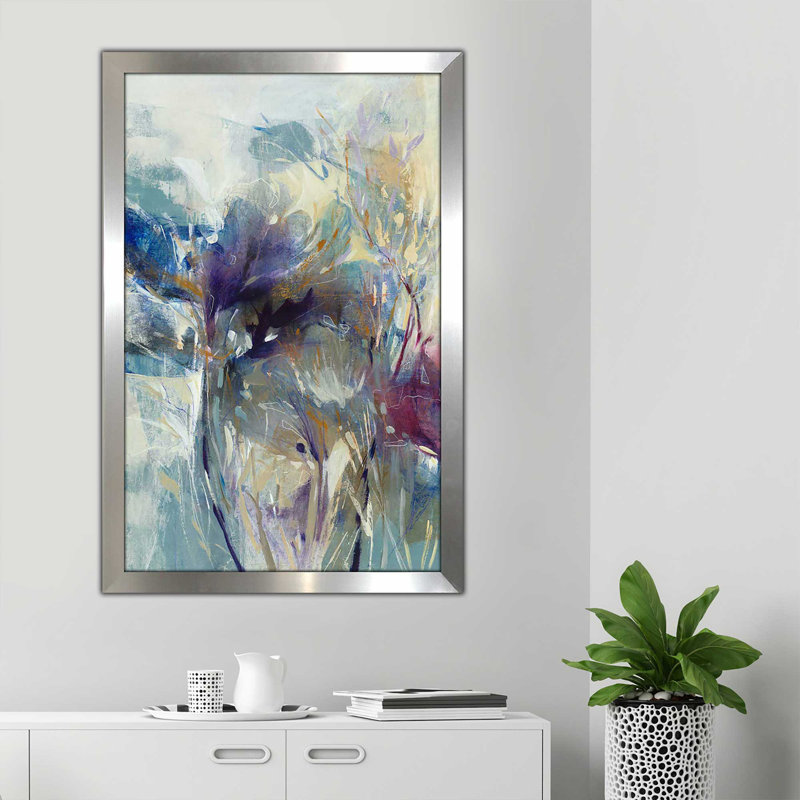 «Meadow Saffron I» par K.Nari - peinture sur toile à cadre flottant, Encadrement argenté, H 27,5 po x l 21,5 po x P 0,75 po