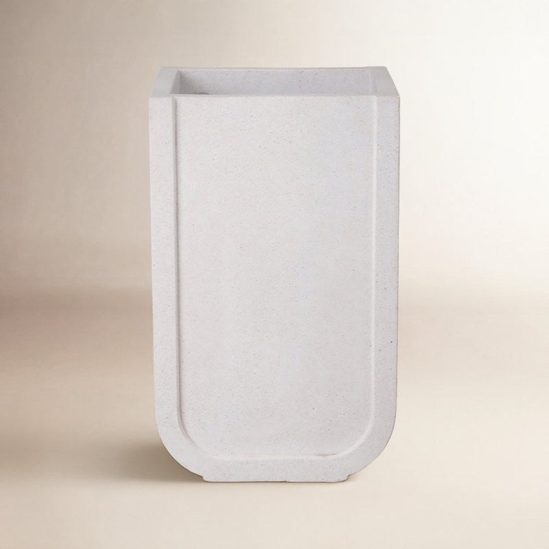 POT DE FLEURS URI BLANC 15,5 po x 14 po x 25,5 po URI, H 26 po x l 10 po x P 10 po