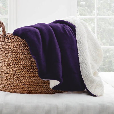 Super Soft Sherpa Fleece Blanket – Reversible Cozy Throw 240 GSM