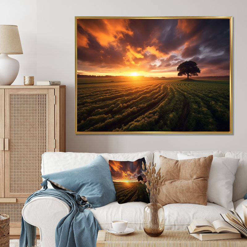 «A Single Tree Glorious Sunset In Flanders Fields I», reproduction sur toile, Cadre flottant doré