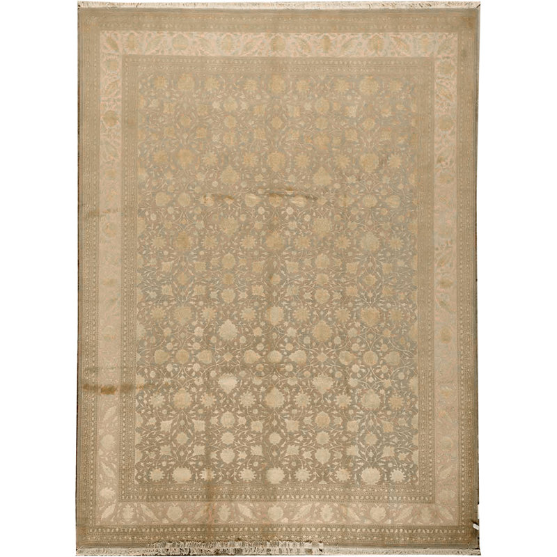 Oriental Area Rug in Beige/Gray
