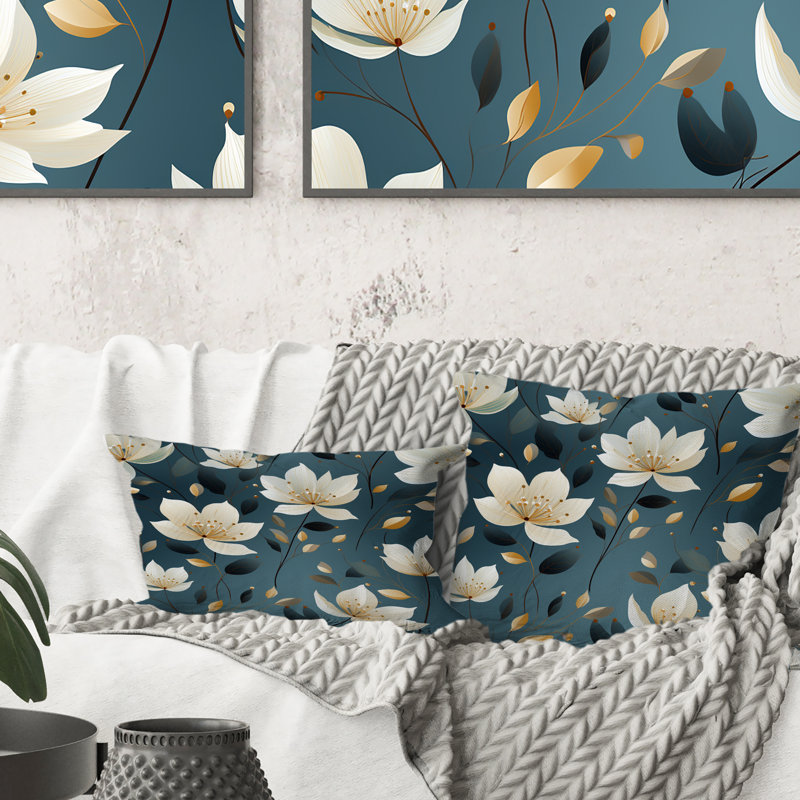 Motif floral élégant bleu sarcelle et ivoire - coussin à imprimé floral