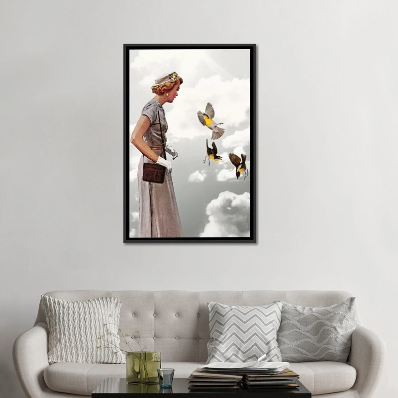 «Lady in Gray», impression sur toile, Toile avec cadre noir, H 48 po x l 32 po x P 1,5 po, Pas de tapis