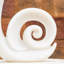 Figurines et sculptures d'escargot en résine blanche