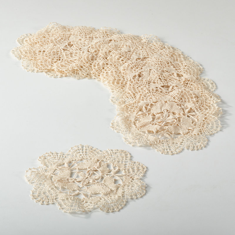 Cluny Cotton Animals/Nature Round Doily