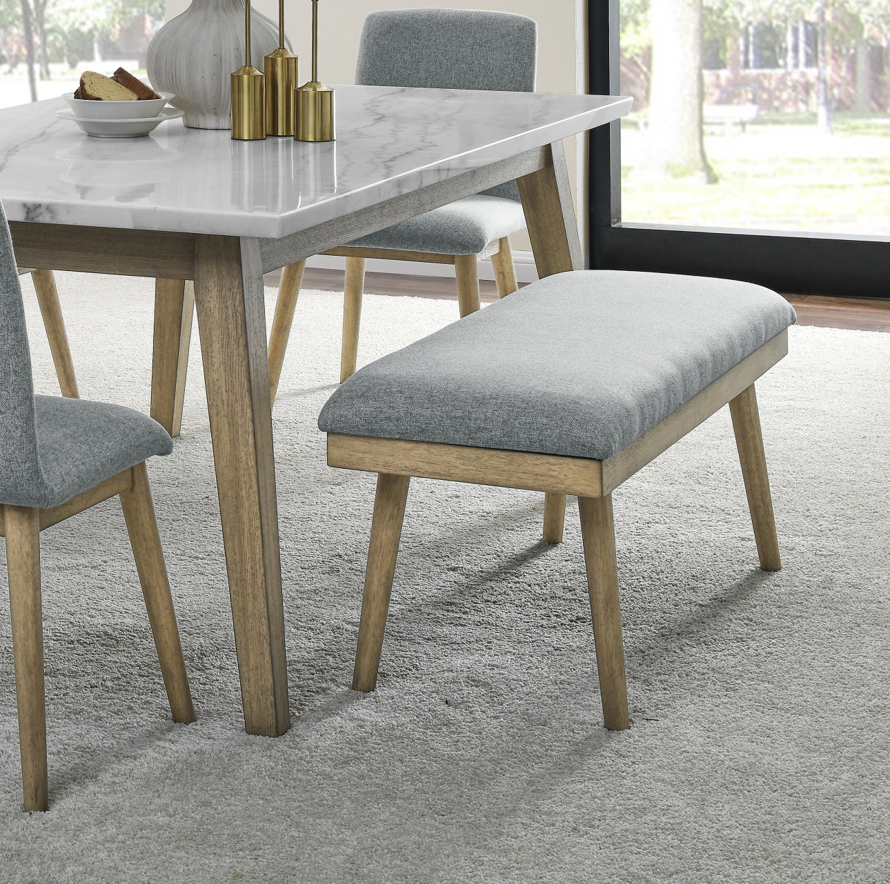 Lucia Bench