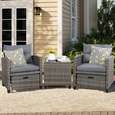 Chaise longue en rotin avec coussins 5 pièces Maddox