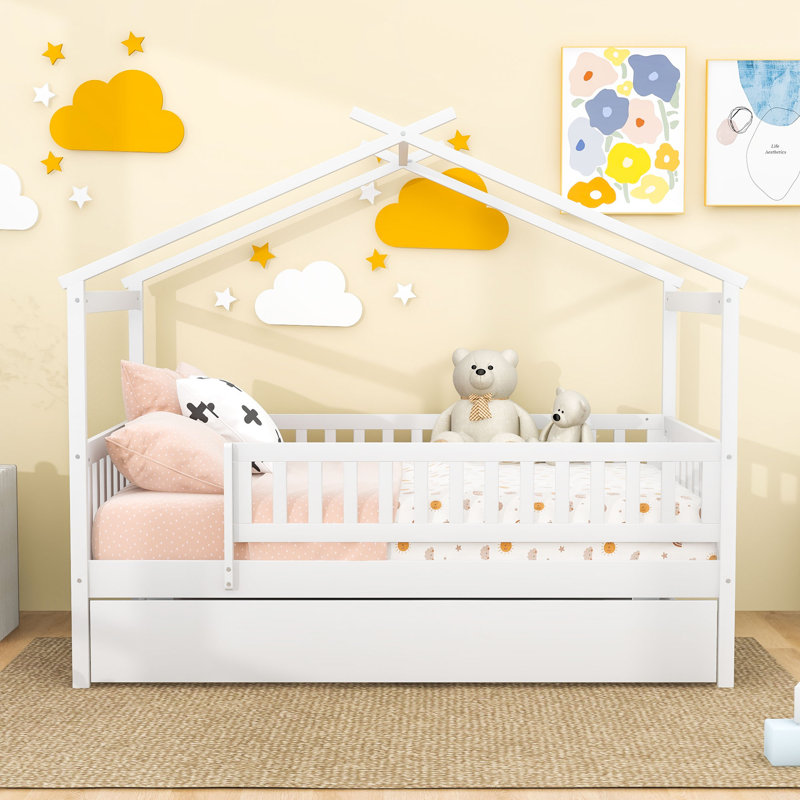 Quiogue Daybed with Trundle, White, Twin