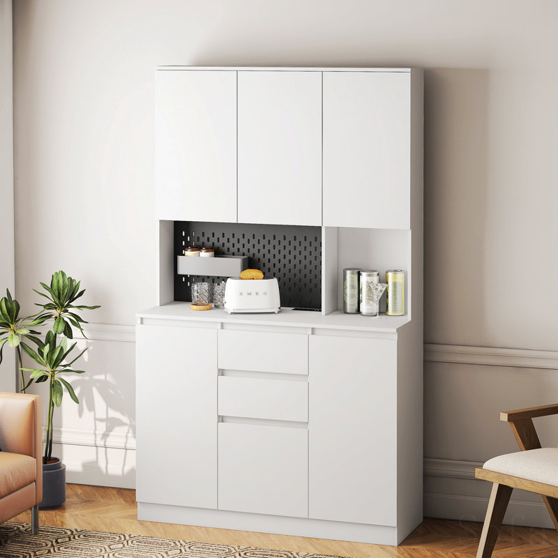 Armoire garde-manger de 74 po avec station de charge, buffet autoportant avec tiroir et garde-manger moderne avec support pour micro-ondes