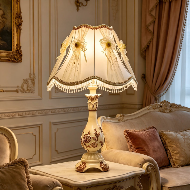 Lampe de table en résine avec abat-jour en tissu Jerek