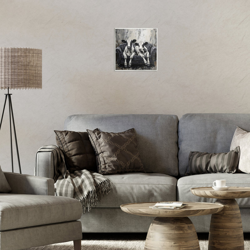 «Lounging Cows on Couch», art mural par LSR Creative Studio