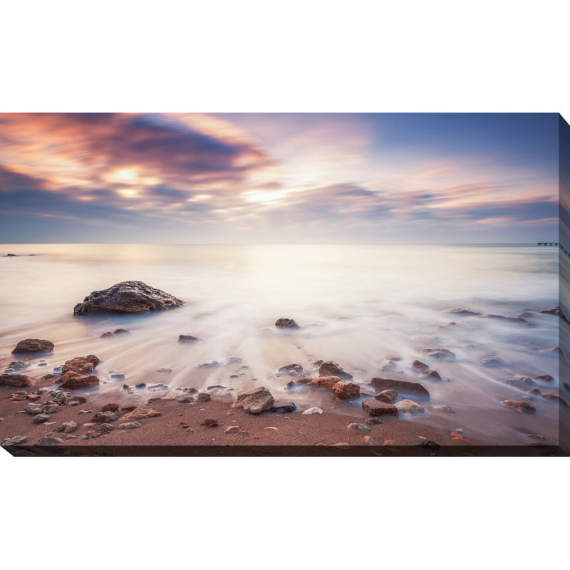« belle cloudscape over the sea 3 », reproduction de photo sur toile tendue, H 18 po x l 30 po x P 1 po