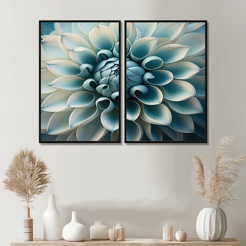 Bleu, blanc, fleurs de dahlia I - grand art mural dahlia 2 pièces, Impression encadrée flottante, 36'' H x 48'' W, Black