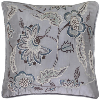 Coussin en soie brodé à la main Eclectic Mcallist