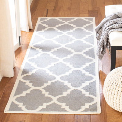 Tapis en laine / coton tissé à la main à plat Rodgers en ivoire / gris