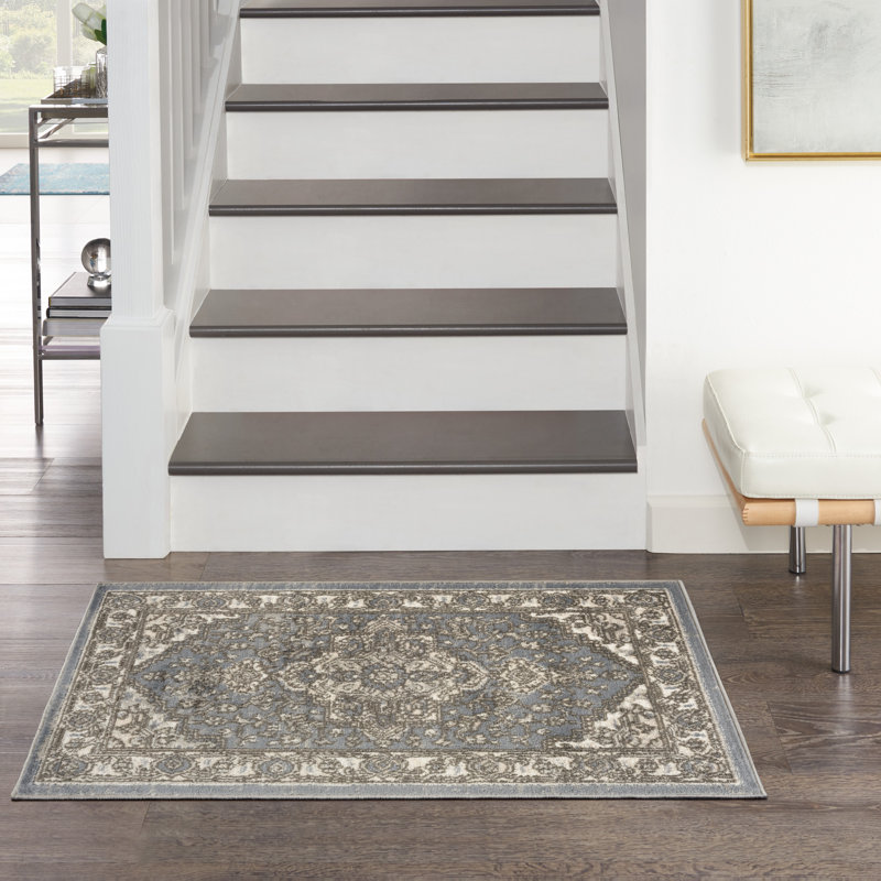 Sereno Floral Machine Woven Area Rug, Rectangle 2'2" x 3'9"