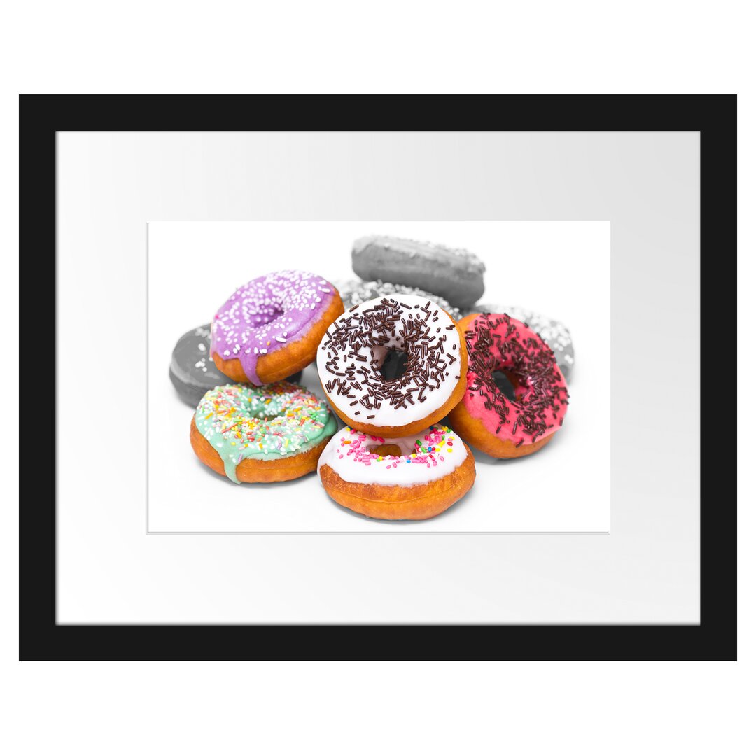 Gerahmtes Fotoposter "Glasierter Donut mit Streuseln