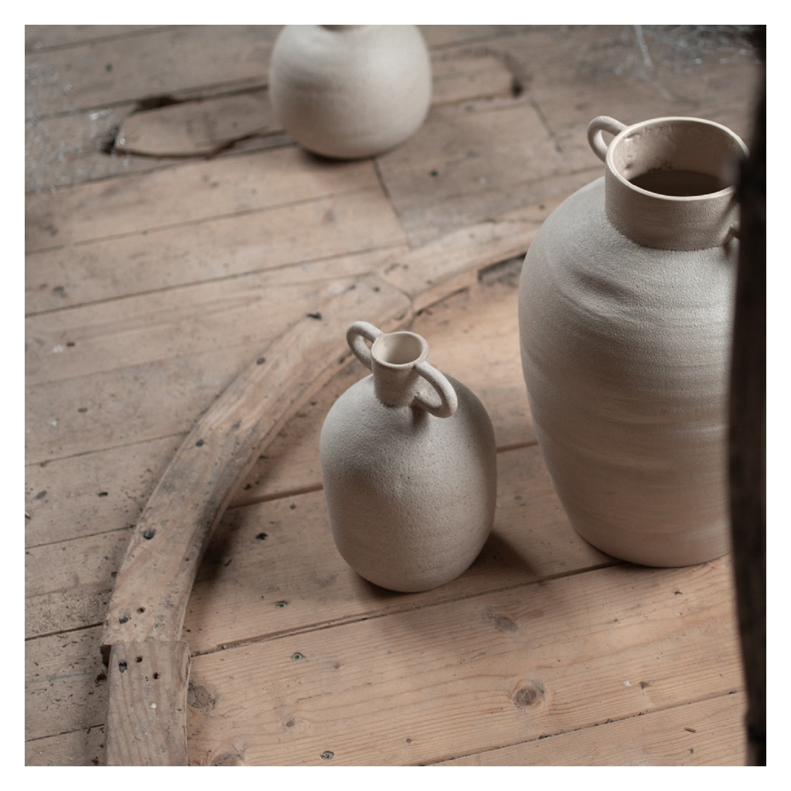 9.06'' Stoneware Table Vase, White