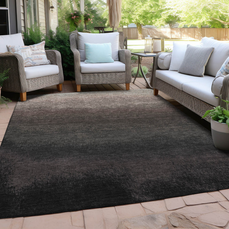 Tapis noir intérieur / extérieur lavable à la machine Xhevrie, Rectangle 5 pi x 7 pi 6 po