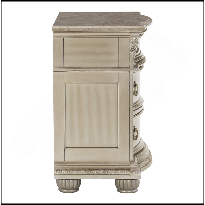 Mobilier de chambre traditionnel avec table de chevet et finition européenne