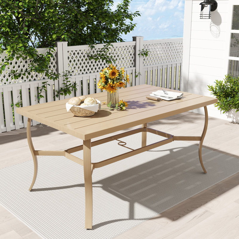 Table de salle à manger d'extérieur en aluminium avec trou pour parasol Colby, Beige, H 29,1 po x L 60 po x l 36,2 po