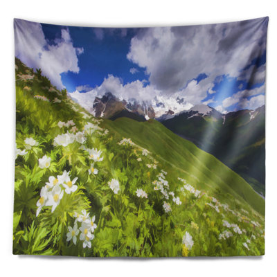 Tapisserie paysage de fleurs dans les montagnes