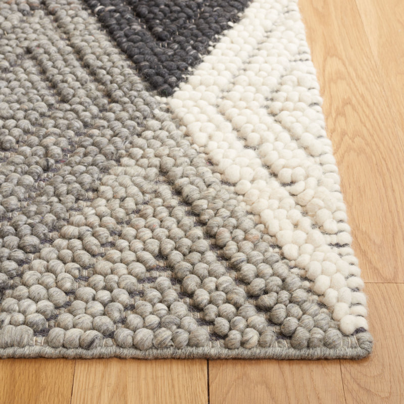 Rohan Hand Woven Wool/Cotton Geometric Rug in Gray/Black, Rectangle 4' x 6'