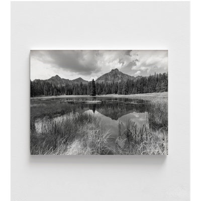 «Custer-Gallatin National Forest» par la collection Yellowstone, reproduction en noir et blanc du parc national de Yellowstone, photographie de la nature