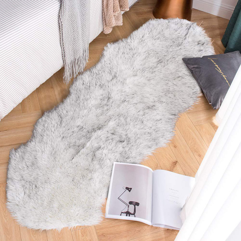Sheepskin Abstract Indoor Rug, Novelty 2' x 6'
