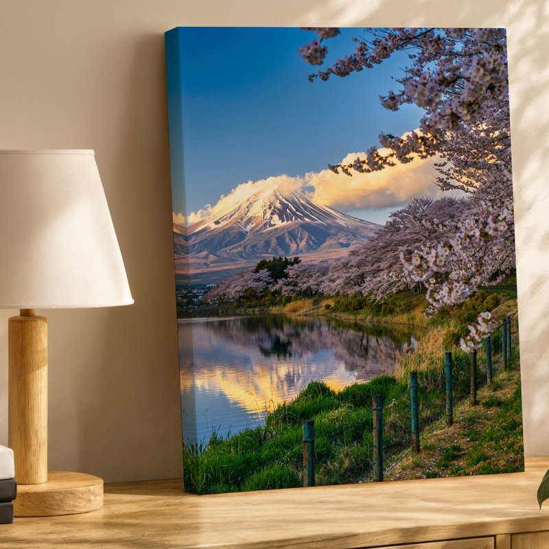 Toile, "Tranquil Spring Scene Doting A Majestic Snow Capped Mountain", art mural sur fond entouré de cerises délicates