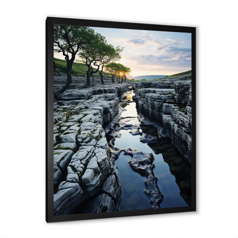 «Ireland The Burren Clif I», impression sur toile, Cadre photo noir, H 20 po x l 12 po x P 1 po