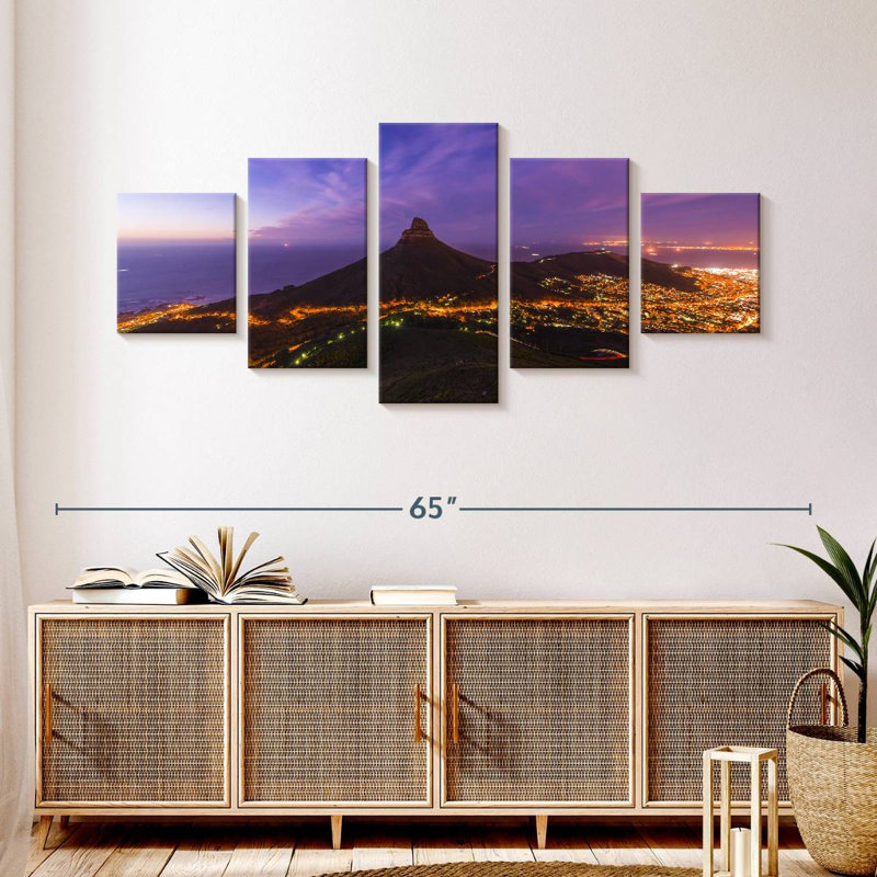 Cape Town, crépuscule, H 24 po x l 55 po