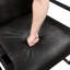 Fauteuil d'appoint de bureau confortable avec similicuir gris foncé et structure en métal noir moderne-525730616