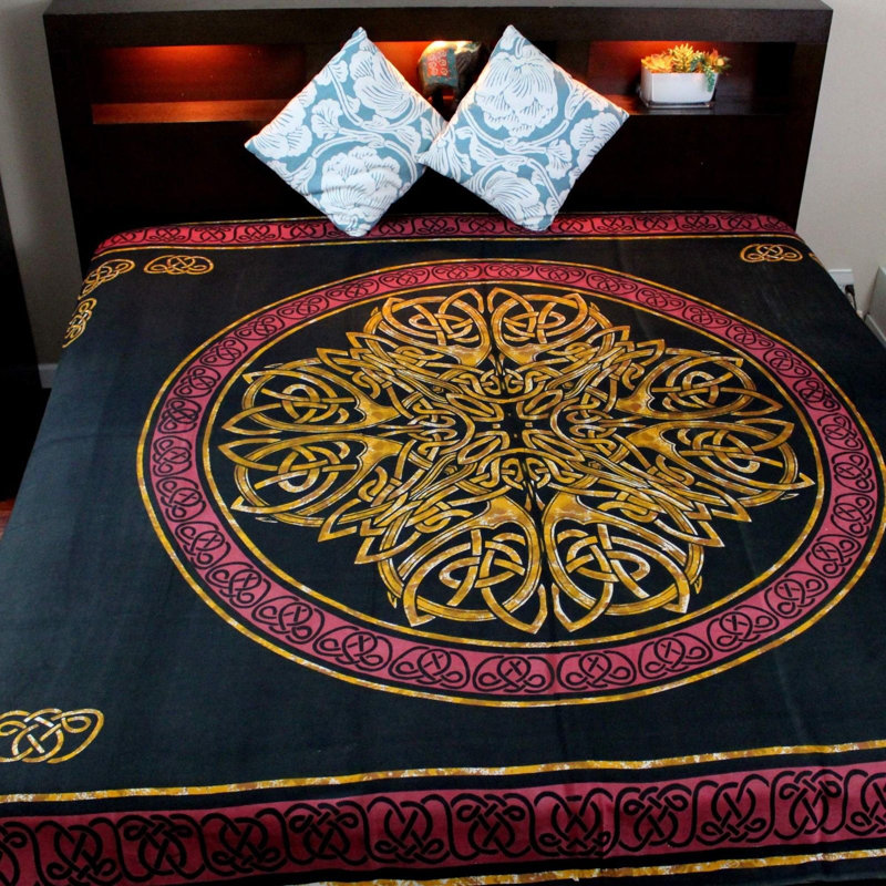 Tapisserie en coton Celtic, Rouge / Noir, H 70 po x l 104 po
