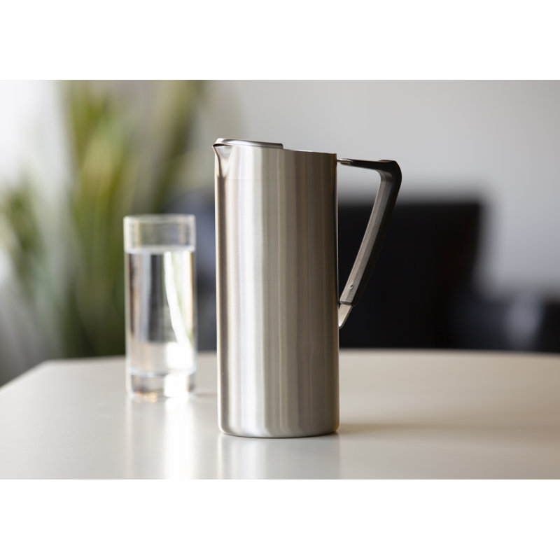 Carafe d'eau mince en acier inoxydable de 1,9 litre avec pare-glace, Argent argent, 64 oz