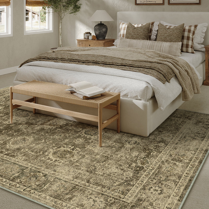 Tapis oriental lavable à la machine Romola pour salon avec envers antidérapant, Rectangulaire 8 pi x 10 pi
