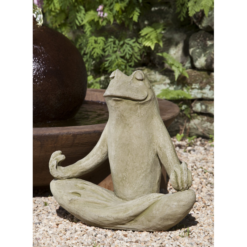 Statue grenouille Totally Zen, Mousse anglaise, L 13 po x l 6,5 po x H 12 po