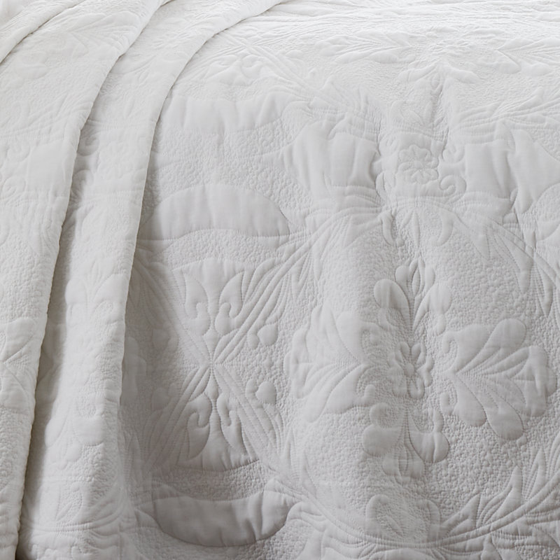 Marianne Matelasse Bedspread