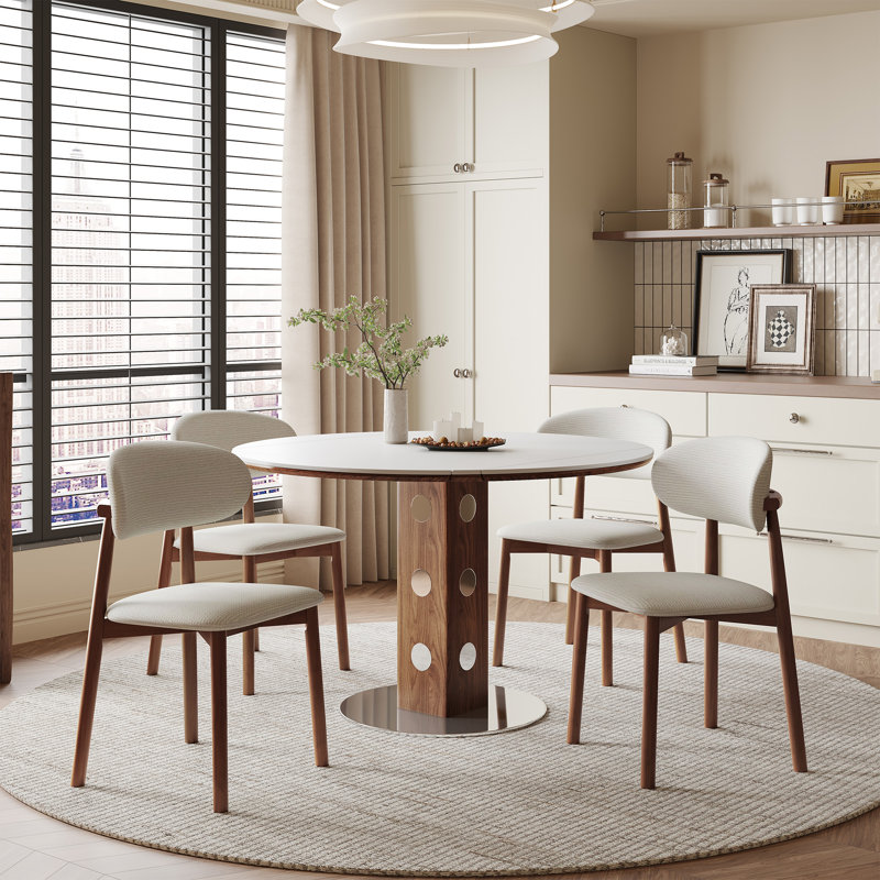 Ensemble de 4 chaises de salle à manger en bois massif, structure en noyer et assise rembourrée en chenille beige, chaises de style campagnard pour cuisine ou salle à manger, renforts métalliques en forme de X, montage facile