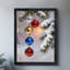Art mural rétro noir, décorations de Noël colorées et flocons de neige, impressions de style rétro-782276957