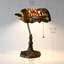 Lampe de bureau Tiffany avec abat-jour en verre coloré et base en alliage antique Tiffany