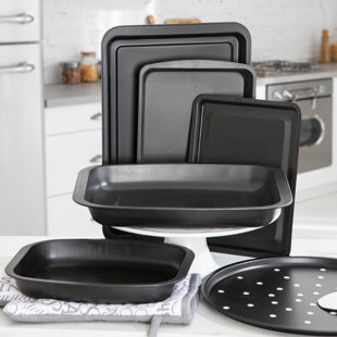 MasterClass Smart Space Bakeware Set 7-Piece Non Stick and Stackable with 1  x Roasting Tin, 2 x Round Cake Tins, 1 x Sandwich Pan, 2 x Flan/Quiche