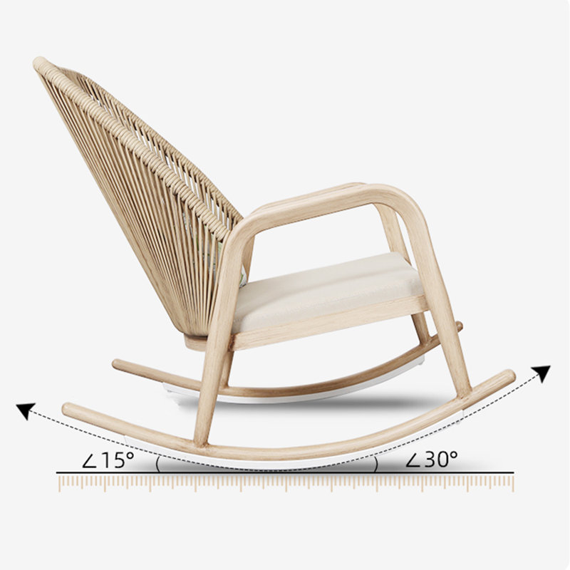 Chaise berçante en rotin