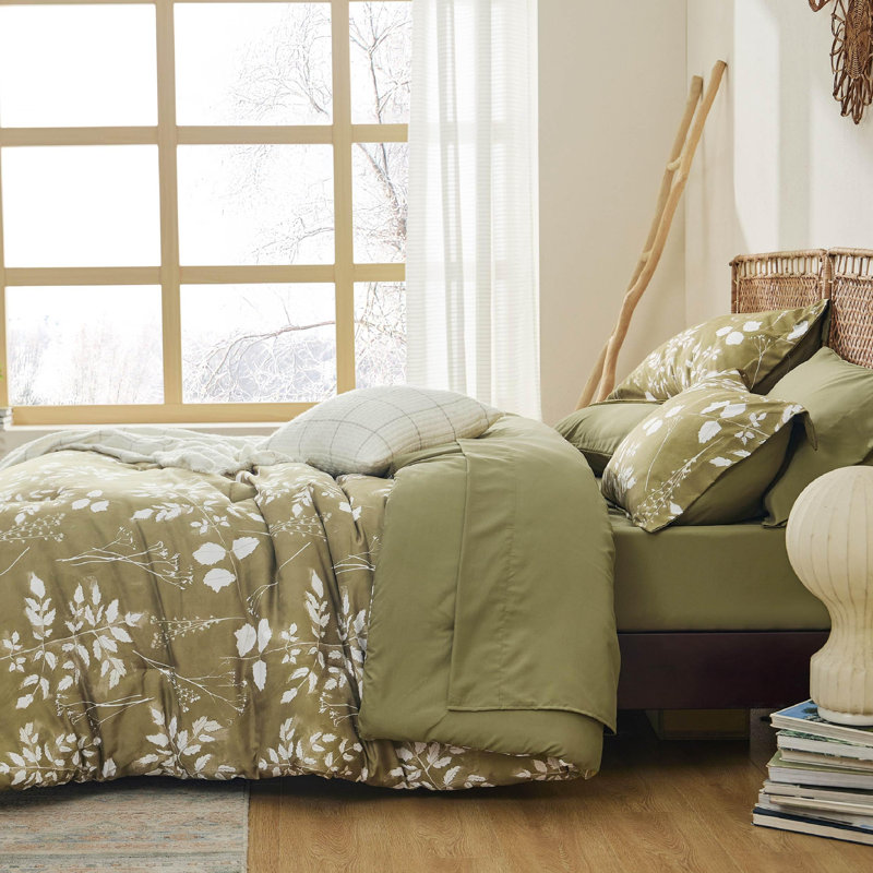 Bedsure Bed in a Bag - Reversible Flroal & Plant Pattern Printed with Comforters, Sheets, Pillowcases & Shams, Forest Green