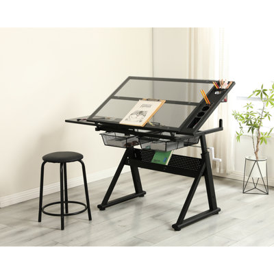 Table à dessin à manivelle réglable en verre trempé avec chaise et rangement pour bureau - Angle 70 degrés, hauteur 29,52 po et 37,8 po, rebord à crayons coulissant de 24 po, bandes d'impression en métal pour salon