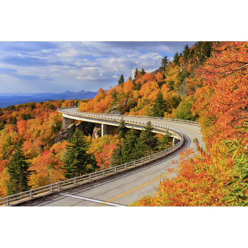 Viaduc Ketherine Linn Cove, Blue Ridge Parkway, Caroline du Nord par (C) Sean Board, H 8 po x l 12 po x P 1,25 po