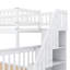 Lit simple superposé au dessus d'un escalier avec rangement, blanc-203428869