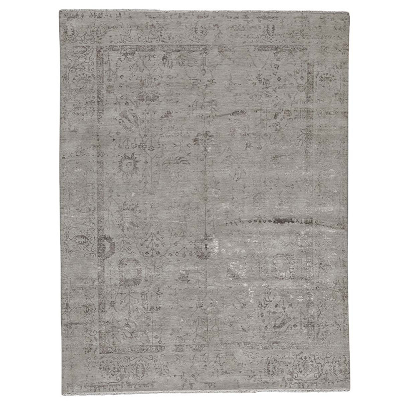 Area Rug in Gray