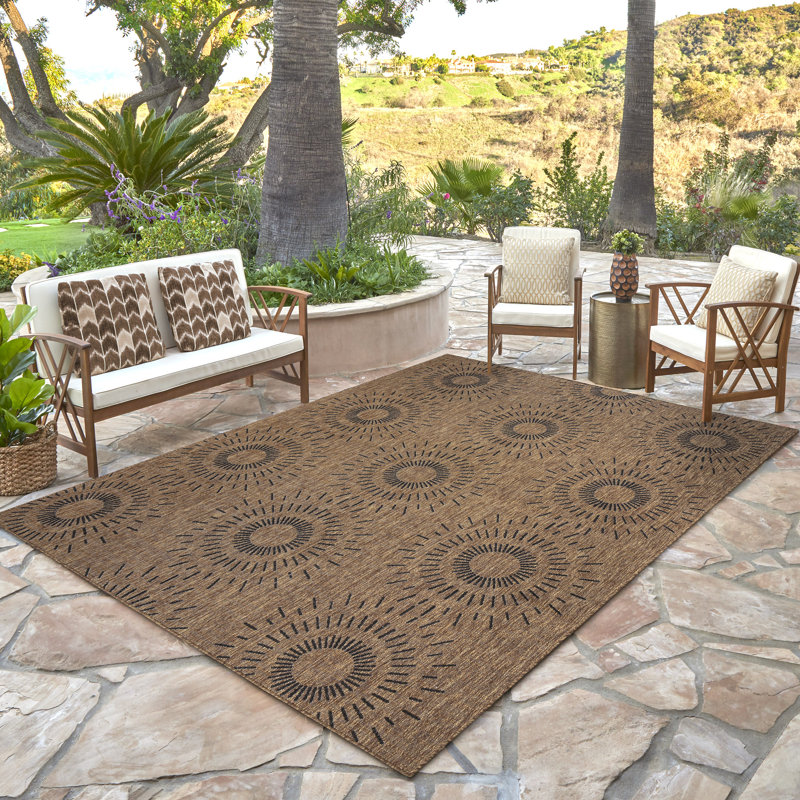 Savara Holdenville Chestnut Brown Ivory Cream Global Sunburst Indoor/ Outdoor Polypropylene Flatweave Area Rug